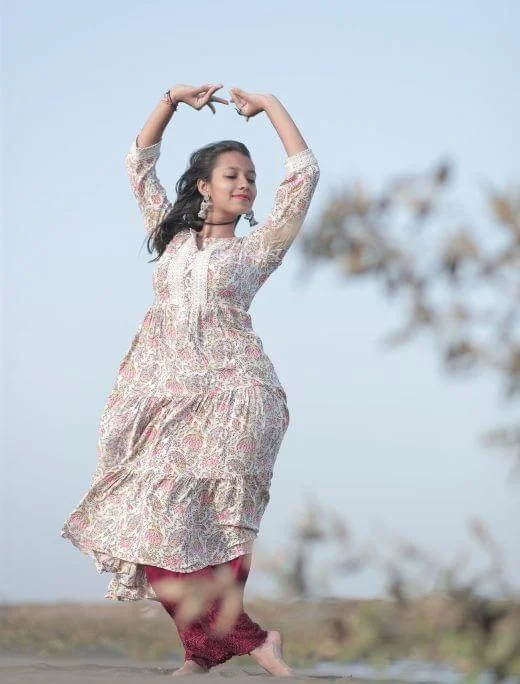 dance-and-digital-learning-jheel-modi-surat